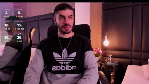 Snapshot of axelthompsom chatting on 10, 9, 2025 Axel Thompsom online show from 10, 9, 2025