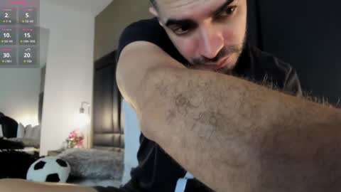 Snapshot of axelthompsom chatting on 13, 9, 2025 Axel Thompsom online show from 13, 9, 2025