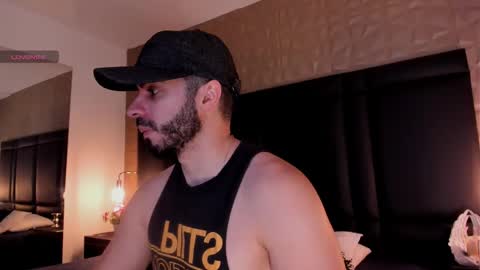 Snapshot of axelthompsom chatting on 1, 10, 2025 Axel Thompsom online show from 1, 10, 2025