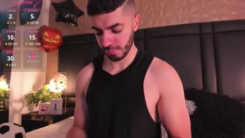 Snapshot of axelthompsom chatting on 29, 10, 2025 Axel Thompsom online show from 29, 10, 2025