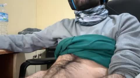 Snapshot of axis33 chatting on 11, 1, 2025 axis online show from 11, 1, 2025