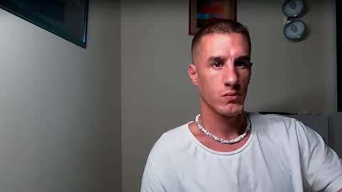 Axl online show from 8, 10, 2025