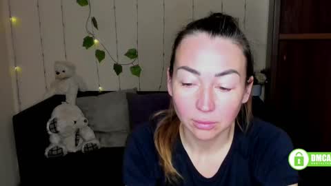Snapshot of ay_kiss_jully chatting on 17, 2, 2025 Jully online show from 17, 2, 2025
