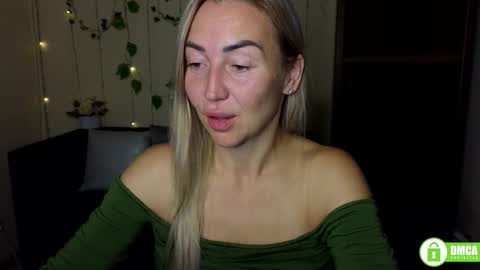 Snapshot of ay_kiss_jully chatting on 27, 9, 2025 Jully online show from 27, 9, 2025