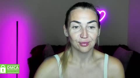 Snapshot of ay_kiss_jully chatting on 15, 10, 2025 Jully online show from 15, 10, 2025