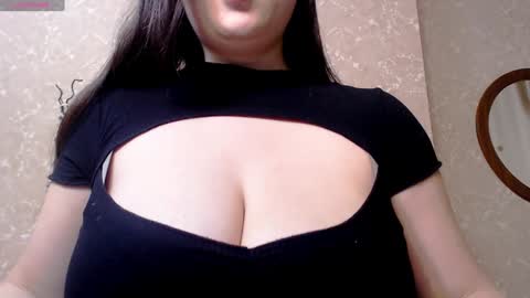 Aya Moon online show from 9, 1, 2025