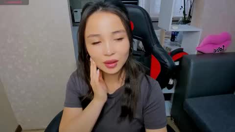 Aya Moon online show from 23, 9, 2025