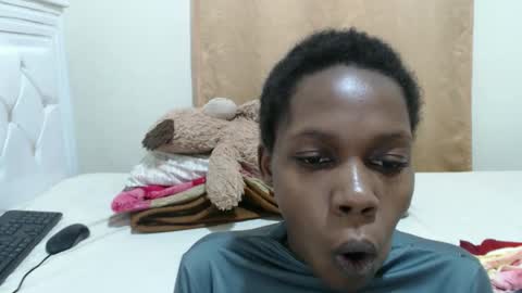 Ayie online show from 25, 9, 2025