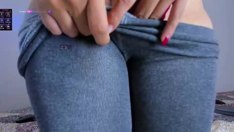 Snapshot of ayheleen_sexygirl3 chatting on 14, 10, 2025 Mariana online show from 14, 10, 2025