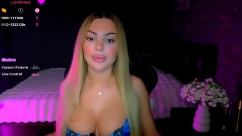  Ayla Demir  online show from 5, 4, 2026