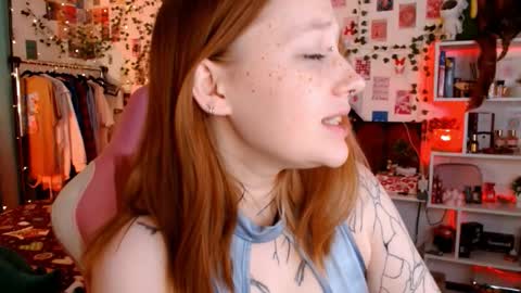 Snapshot of ayla_hill chatting on 7, 1, 2026 Ayla hill online show from 7, 1, 2026