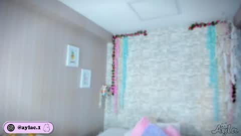 Ayla online show from 8, 4, 2026