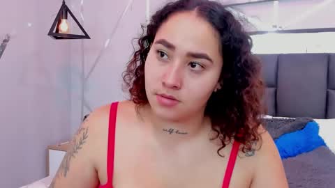 Snapshot of ayla_martinez chatting on 25, 2, 2025 Ayla online show from 25, 2, 2025
