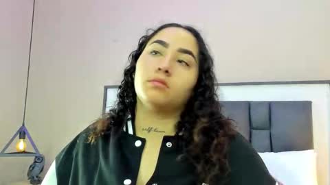 Snapshot of ayla_martinez chatting on 17, 9, 2025 Ayla online show from 17, 9, 2025