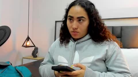 Snapshot of ayla_martinez chatting on 5, 10, 2025 Ayla online show from 5, 10, 2025