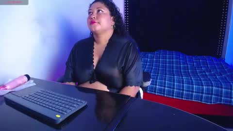 Ayliinn  online show from 6, 3, 2025