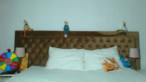 Aylin online show from 1, 12, 2025