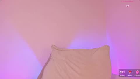 Snapshot of aylinnzambrano_ chatting on 8, 3, 2025 Aylin online show from 8, 3, 2025