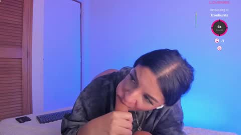 Snapshot of aylinnzambrano_ chatting on 12, 3, 2025 Aylin online show from 12, 3, 2025