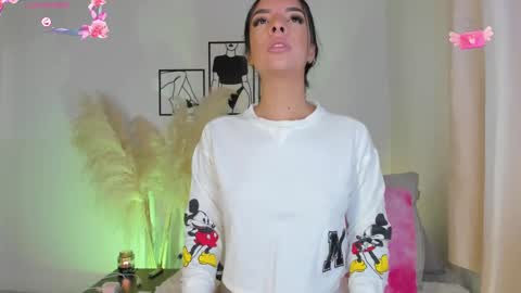 Snapshot of aylinnzambrano_ chatting on 17, 9, 2025 Aylin online show from 17, 9, 2025