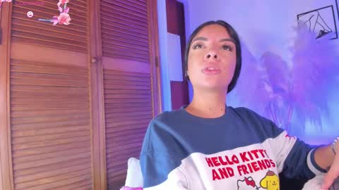 Snapshot of aylinnzambrano_ chatting on 30, 9, 2025 Aylin online show from 30, 9, 2025