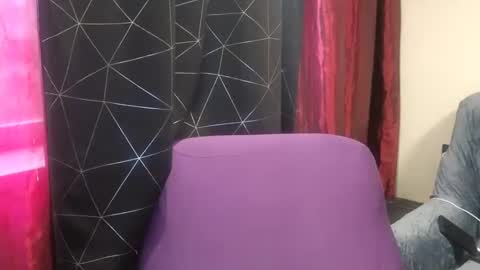 Snapshot of aymarsensual chatting on 21, 12, 2024 Dominatrix Queen online show from 21, 12, 2024