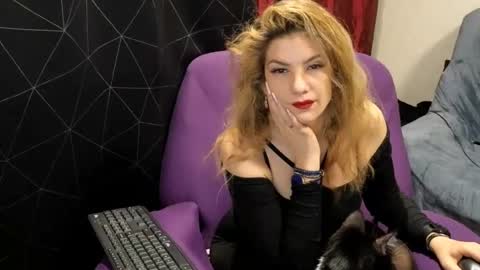Snapshot of aymarsensual chatting on 18, 2, 2025 Dominatrix Queen online show from 18, 2, 2025