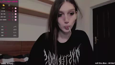 Snapshot of ayn3q chatting on 15, 12, 2024 AYNEK        fansly  online show from 15, 12, 2024