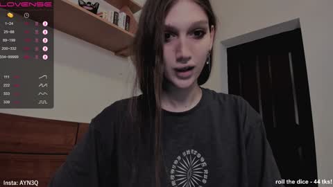 Snapshot of ayn3q chatting on 6, 1, 2025 AYNEK        fansly  online show from 6, 1, 2025