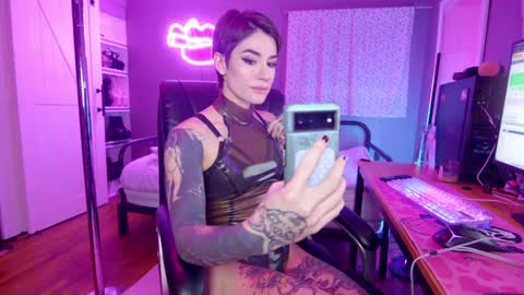 Snapshot of aynmarie chatting on 11, 3, 2025 mia rand online show from 11, 3, 2025