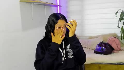 Snapshot of aysha_winxx chatting on 27, 10, 2025 aysha_winxx online show from 27, 10, 2025