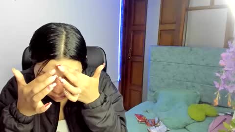 Snapshot of aysha_winxx chatting on 27, 11, 2025 aysha_winxx online show from 27, 11, 2025