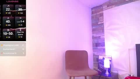 Snapshot of azaahara_ chatting on 25, 10, 2025 Azahara online show from 25, 10, 2025