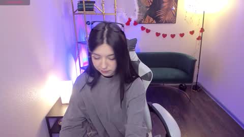 Azaliya online show from 12, 3, 2026