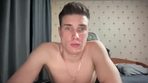 Snapshot of azazelmax chatting on 17, 12, 2024 azazelmax online show from 17, 12, 2024