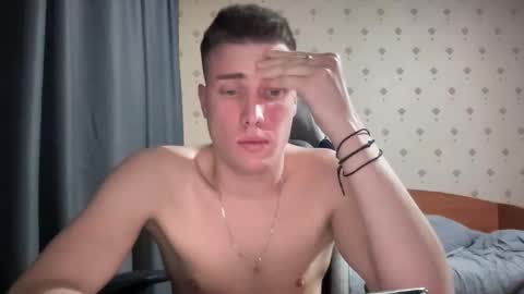 Snapshot of azazelmax chatting on 1, 2, 2025 azazelmax online show from 1, 2, 2025