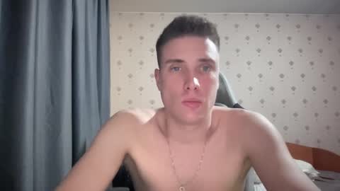 Snapshot of azazelmax chatting on 10, 2, 2025 azazelmax online show from 10, 2, 2025