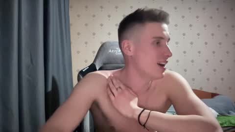 Snapshot of azazelmax chatting on 21, 2, 2025 azazelmax online show from 21, 2, 2025