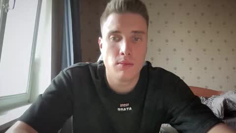 Snapshot of azazelmax chatting on 20, 9, 2025 azazelmax online show from 20, 9, 2025