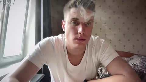 Snapshot of azazelmax chatting on 25, 9, 2025 azazelmax online show from 25, 9, 2025