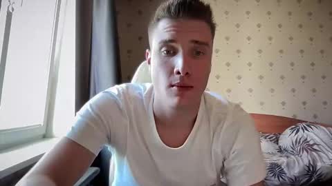 Snapshot of azazelmax chatting on 26, 9, 2025 azazelmax online show from 26, 9, 2025