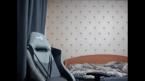 Snapshot of azazelmax chatting on 23, 10, 2025 azazelmax online show from 23, 10, 2025