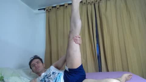 Snapshot of aziel_xxx chatting on 6, 3, 2025 AZIEL online show from 6, 3, 2025