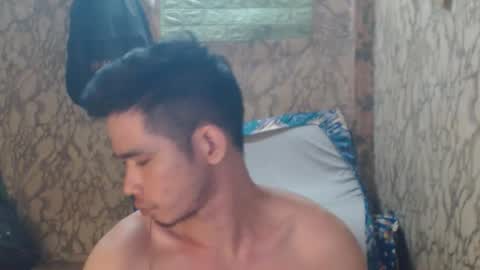 Snapshot of azn_philip chatting on 5, 11, 2025 Philip online show from 5, 11, 2025