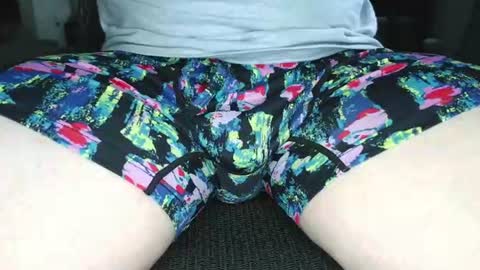 azrul_9 online show from 4, 7, 2026