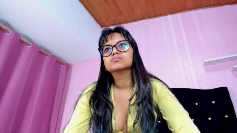 Snapshot of azul_moon chatting on 4, 10, 2025 azul_moon online show from 4, 10, 2025