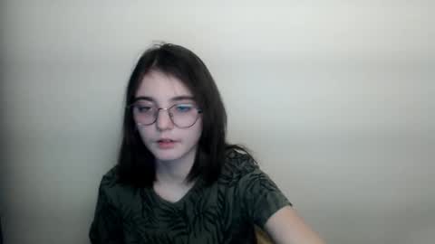 azumi_chan_ online show from 6, 2, 2026