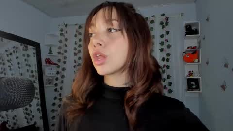 Snapshot of azumi_saan chatting on 11, 11, 2025 azumi saan online show from 11, 11, 2025