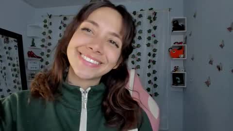 Snapshot of azumi_saan chatting on 27, 11, 2025 azumi saan online show from 27, 11, 2025