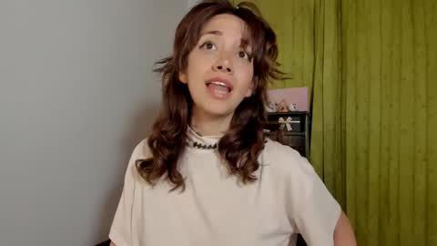 Snapshot of azumi_saan chatting on 6, 2, 2026 azumi saan online show from 6, 2, 2026